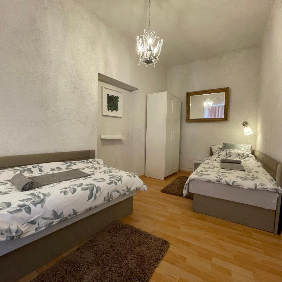 Corte Apartman Papa Exterior photo